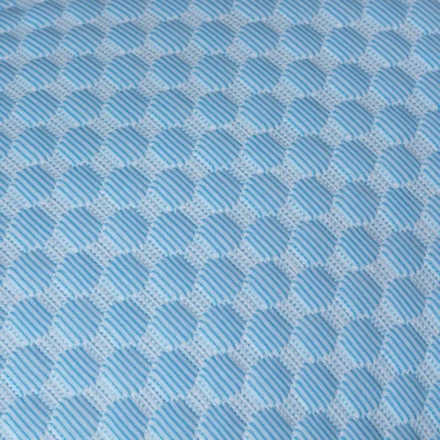 Structure du tissu NoctaFresh favorisant la circulation de l’air pour un confort nocturne plus agréable