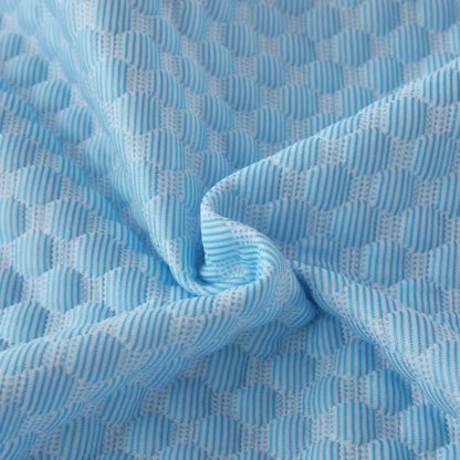 Tissu rafraîchissant et respirant de la housse d’oreiller NoctaFresh offrant une sensation plus agréable au contact